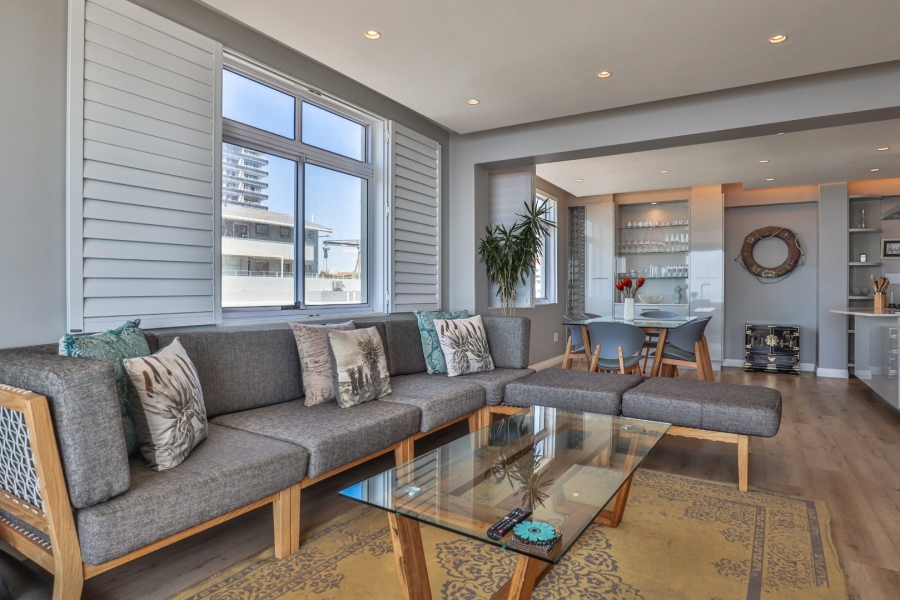 To Let 4 Bedroom Property for Rent in Sea Point Western Cape
